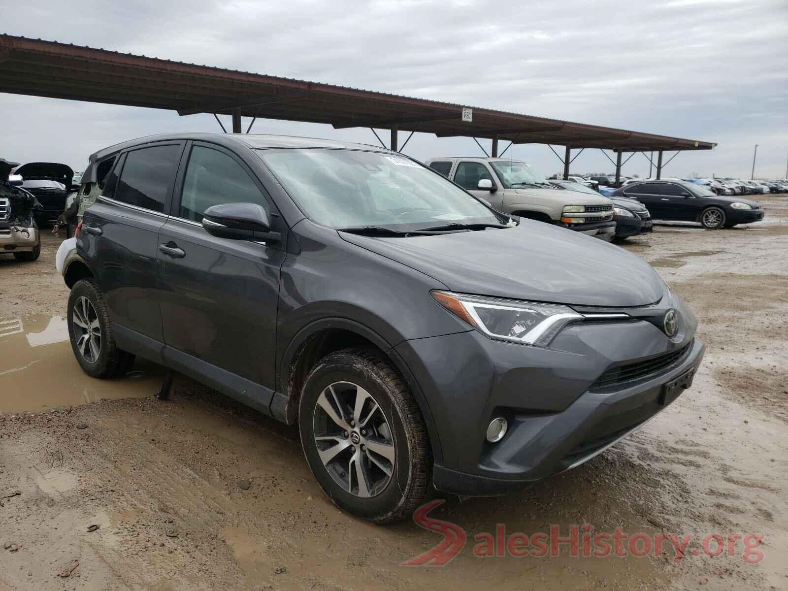 2T3RFREV0JW816170 2018 TOYOTA RAV4