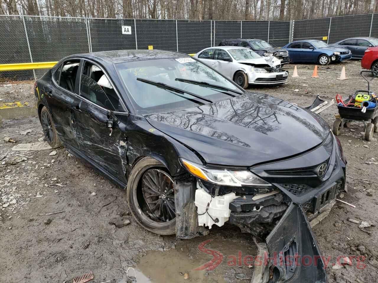 4T1B11HK7JU550402 2018 TOYOTA CAMRY