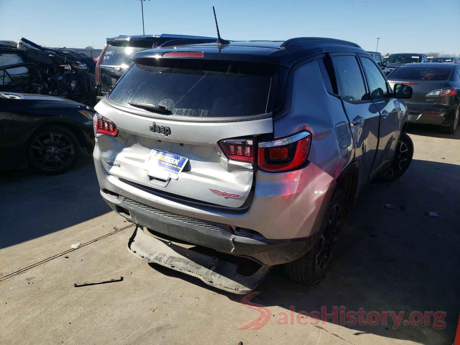 3C4NJDDB1KT790520 2019 JEEP COMPASS