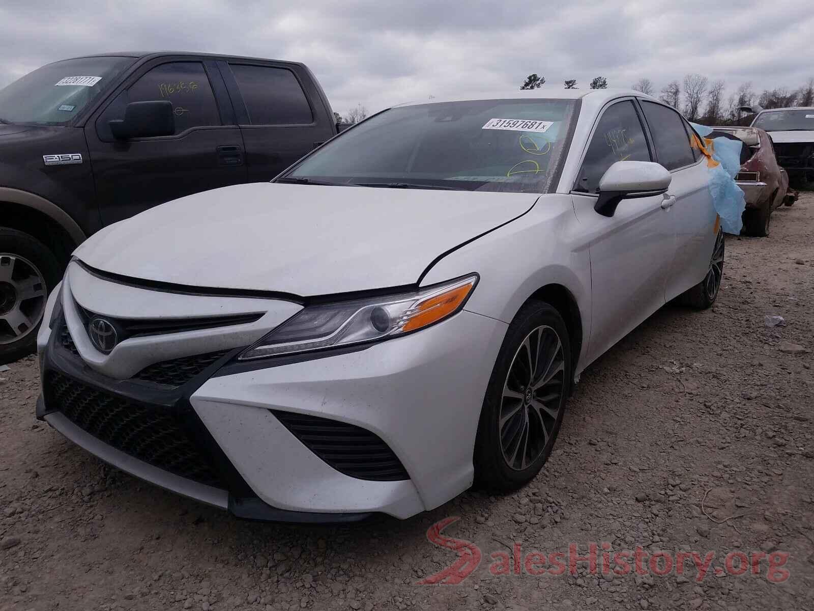 4T1B61HK2KU736805 2019 TOYOTA CAMRY