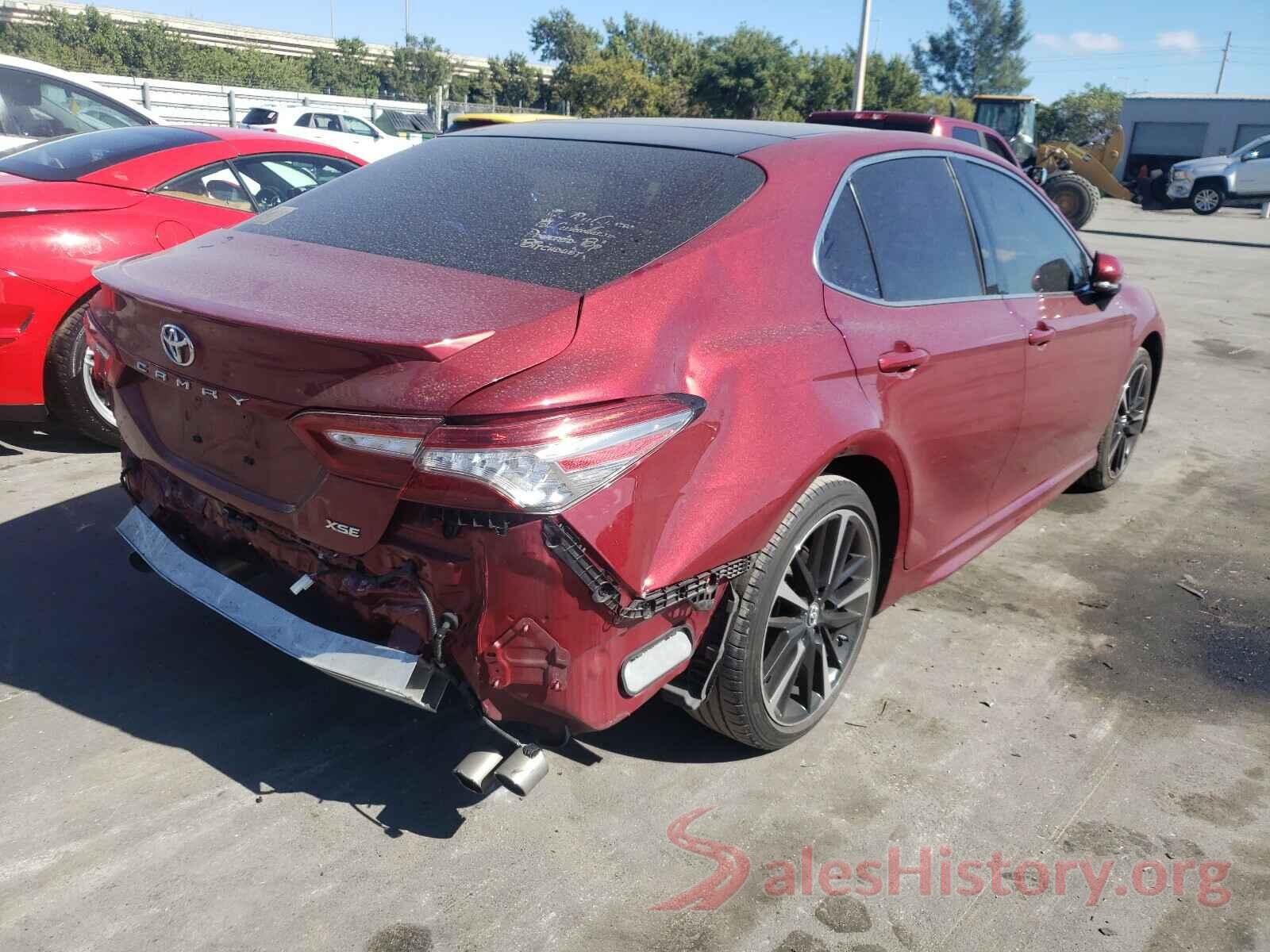 4T1B61HK8JU569123 2018 TOYOTA CAMRY