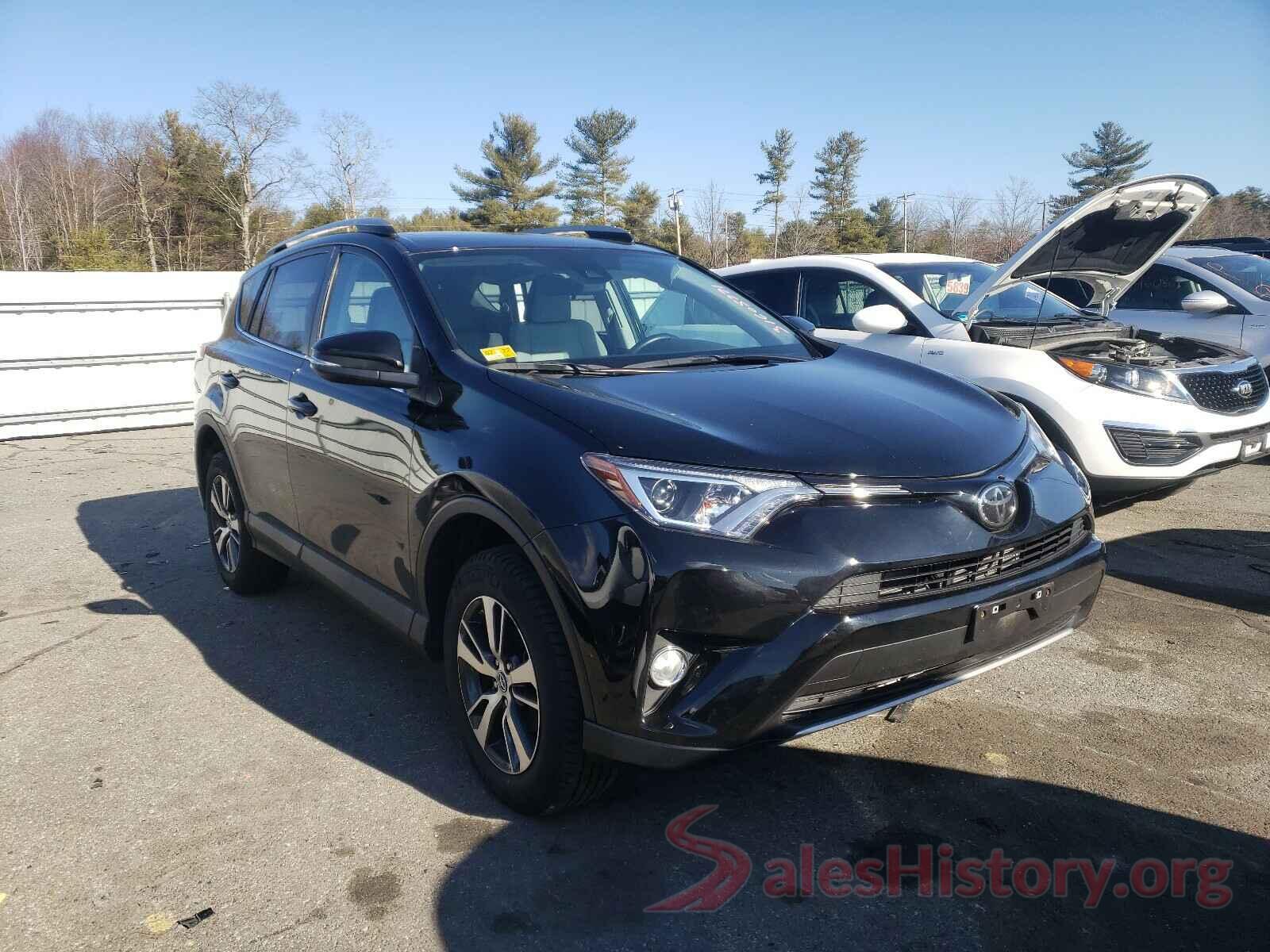 2T3RFREV0JW792551 2018 TOYOTA RAV4