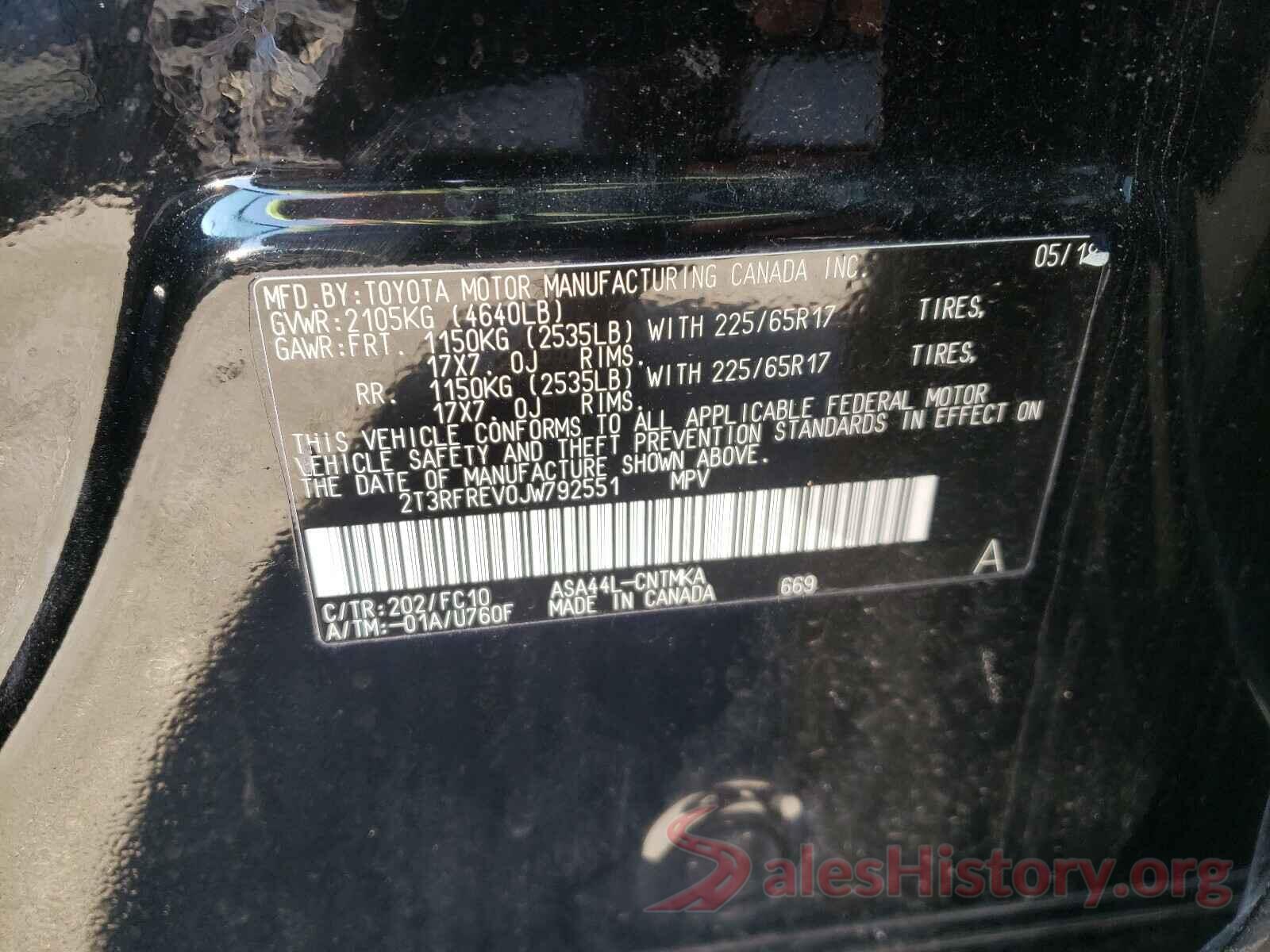 2T3RFREV0JW792551 2018 TOYOTA RAV4