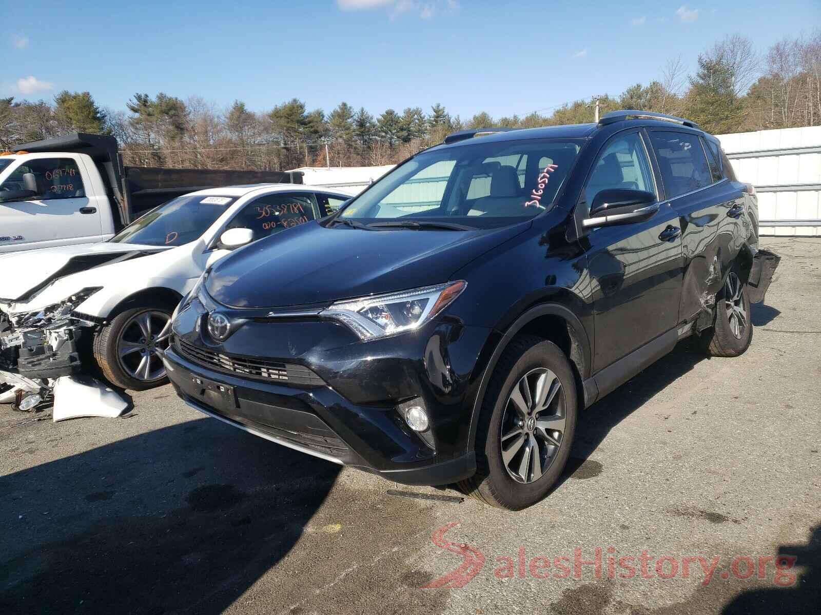 2T3RFREV0JW792551 2018 TOYOTA RAV4