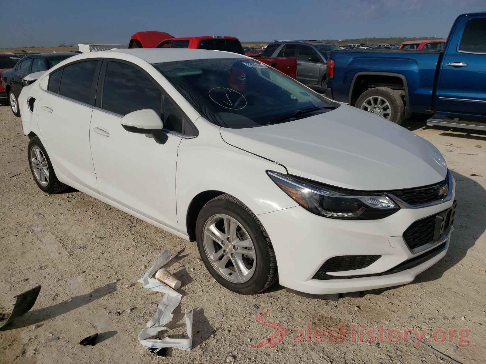 1G1BE5SM9J7240883 2018 CHEVROLET CRUZE