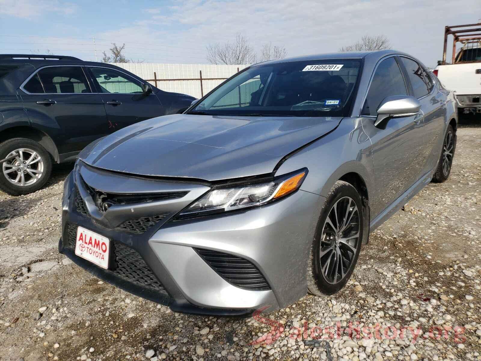 4T1B11HK6KU746851 2019 TOYOTA CAMRY