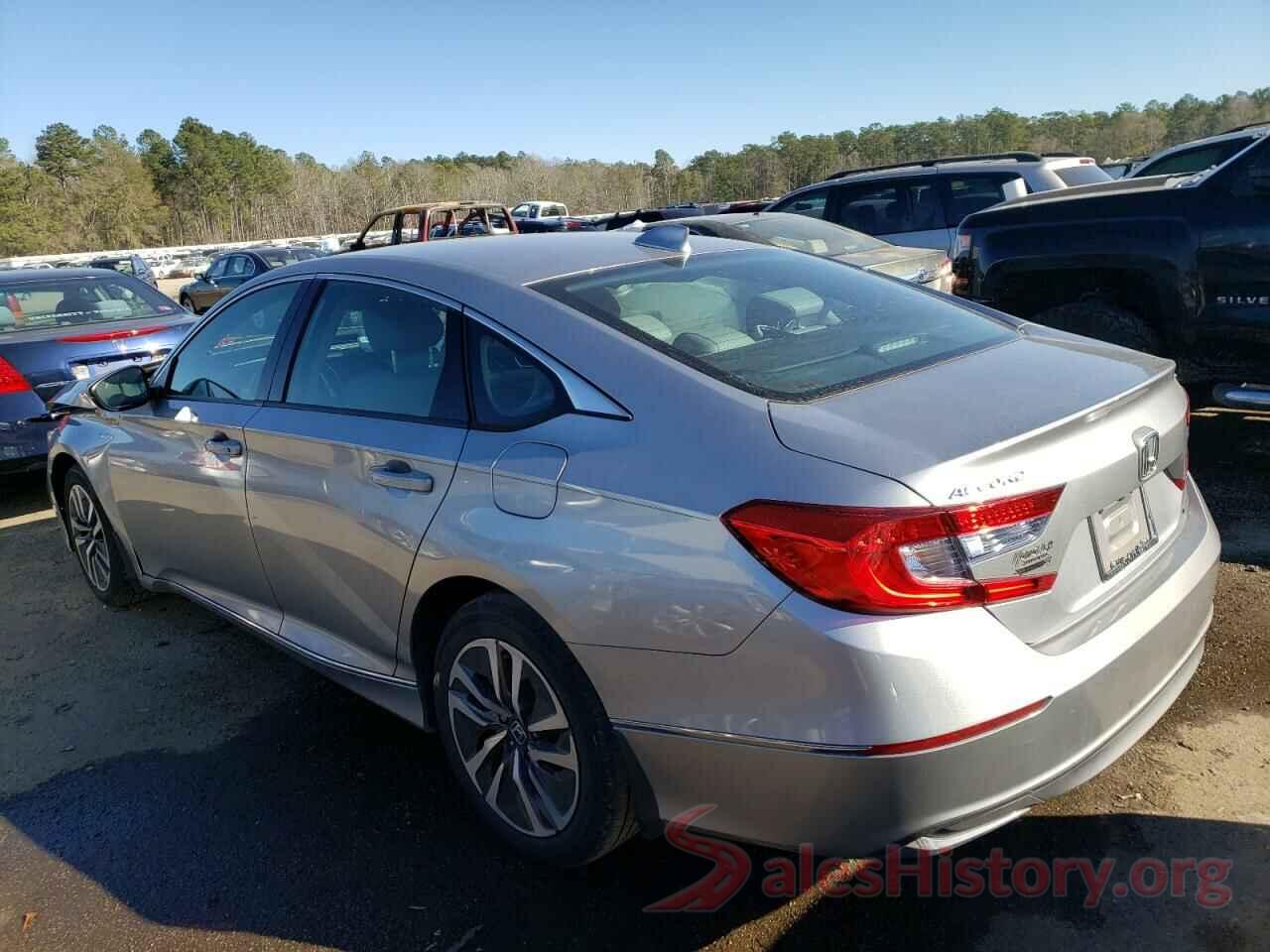 1HGCV3F52JA007905 2018 HONDA ACCORD