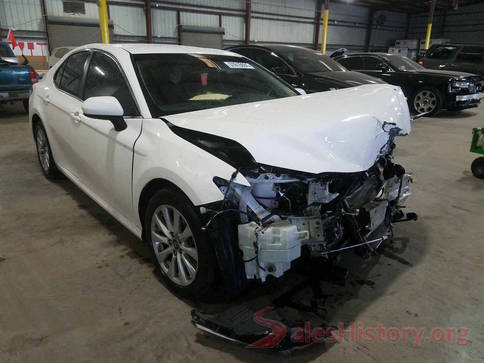 JTNB11HK8J3068303 2018 TOYOTA CAMRY