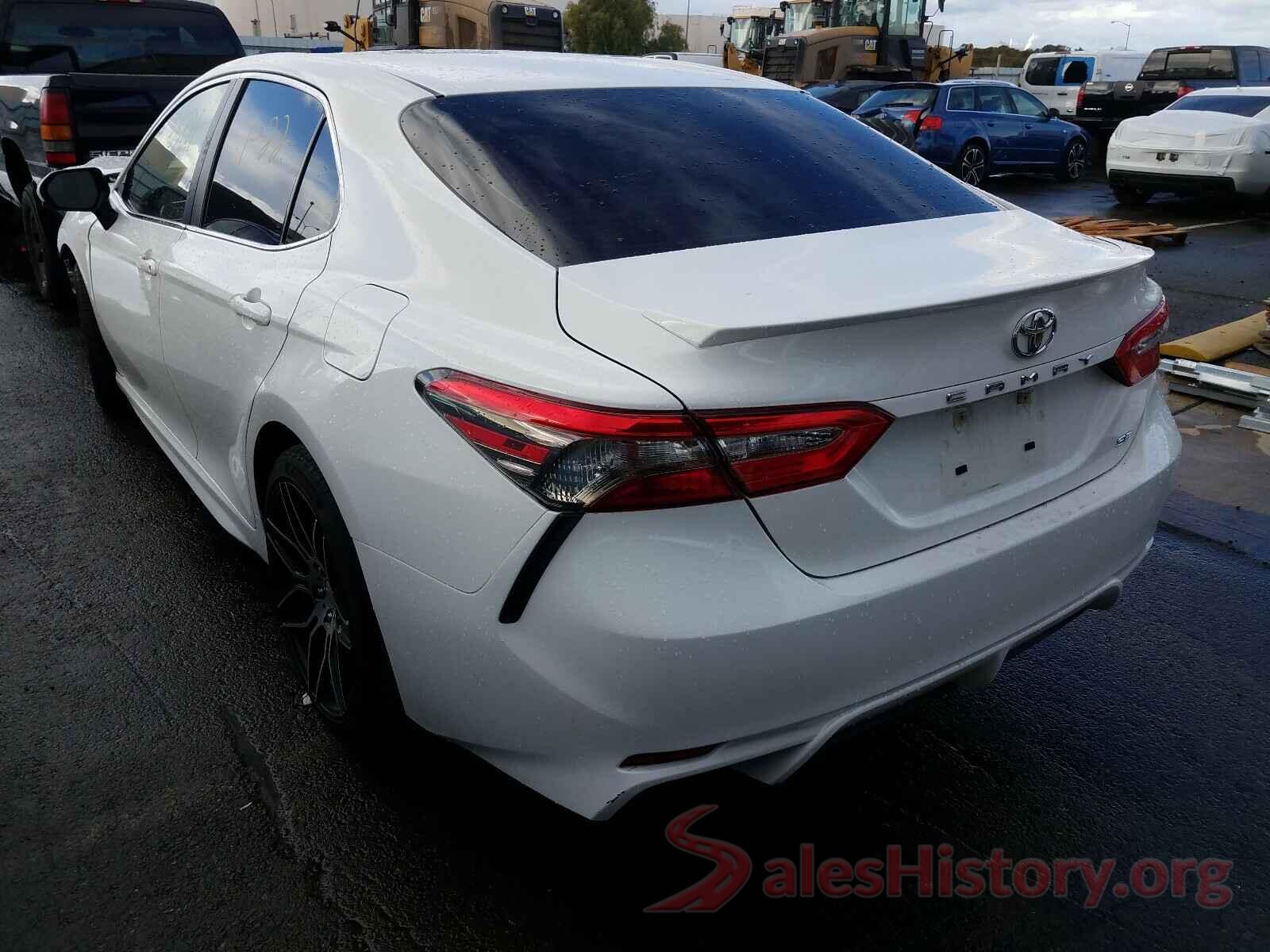 JTNB11HK8J3029890 2018 TOYOTA CAMRY