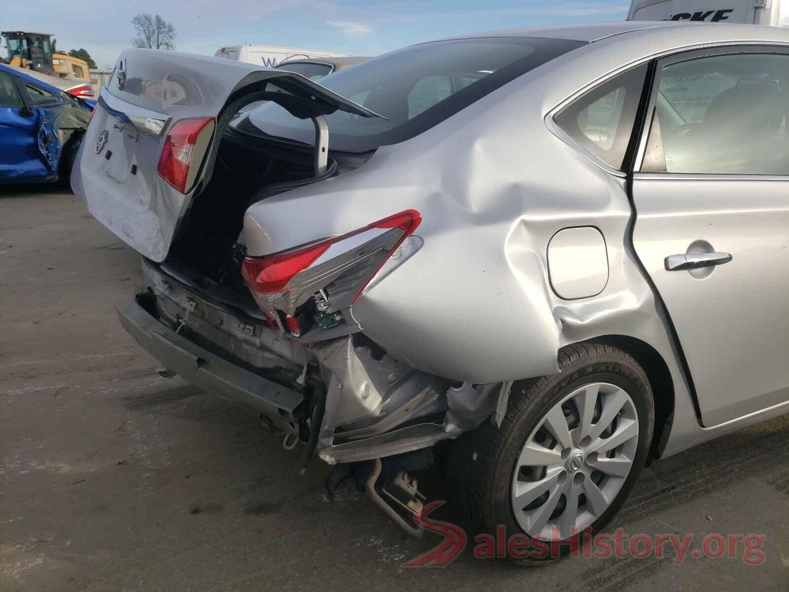 3N1AB7AP2JY233648 2018 NISSAN SENTRA