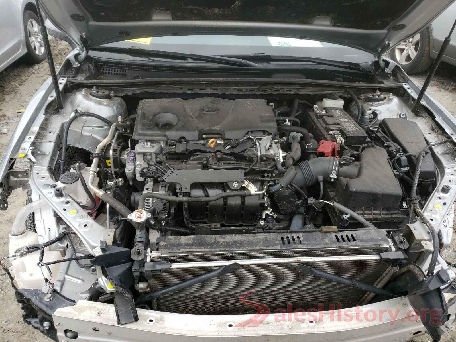 4T1B11HK6JU560600 2018 TOYOTA CAMRY