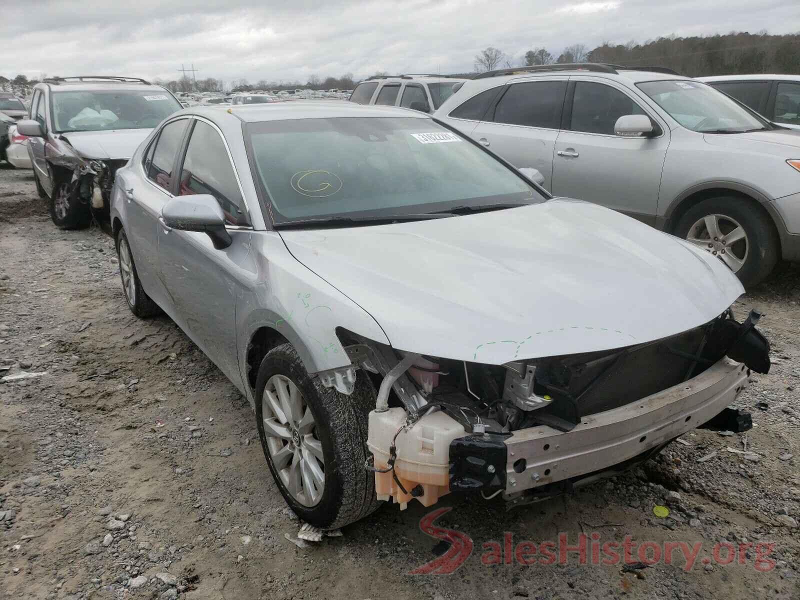 4T1B11HK6JU560600 2018 TOYOTA CAMRY