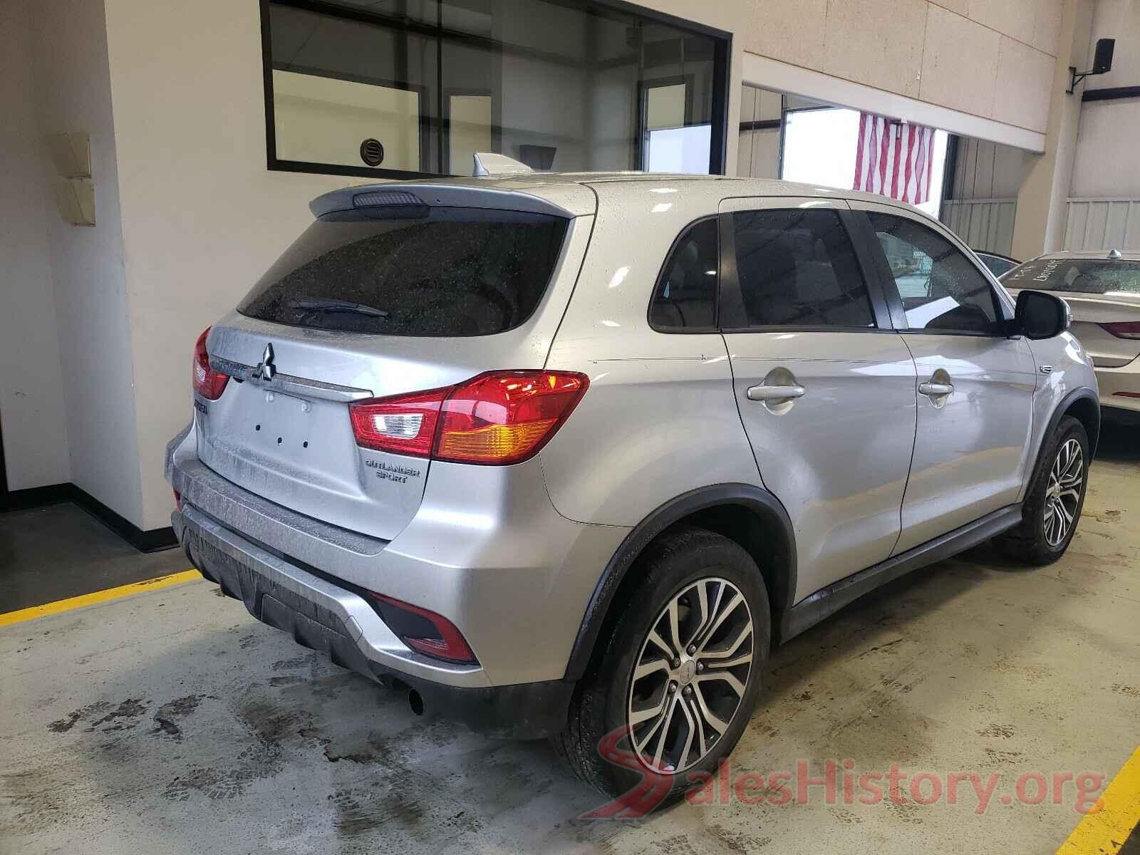 JA4AP3AU7JU010452 2018 MITSUBISHI OUTLANDER