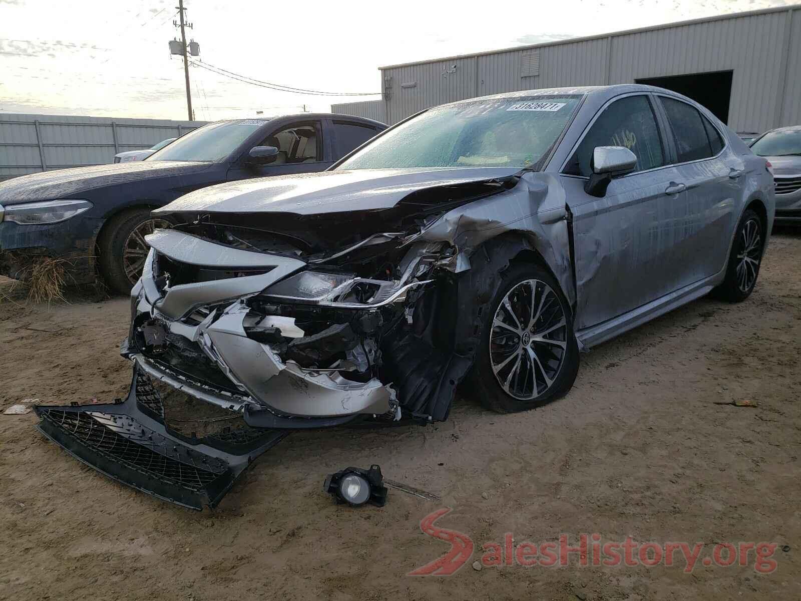 4T1G11AK6LU951457 2020 TOYOTA CAMRY