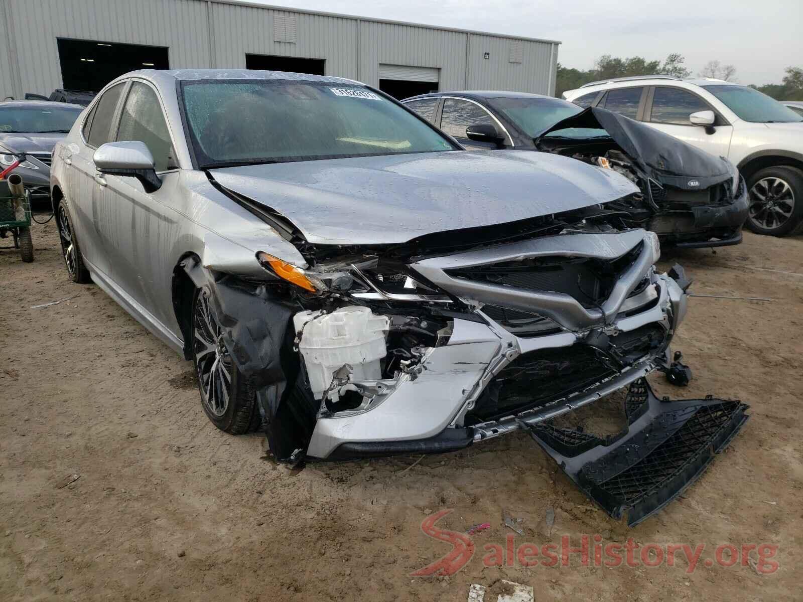 4T1G11AK6LU951457 2020 TOYOTA CAMRY