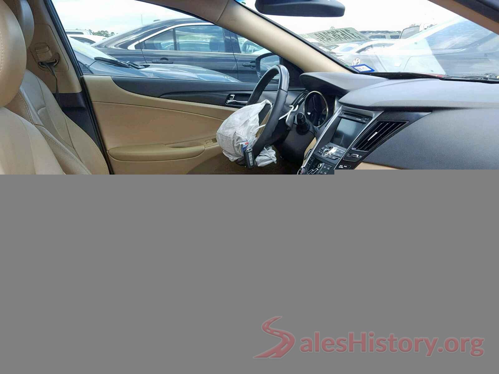 5NPEC4AB8BH307667 2011 HYUNDAI SONATA