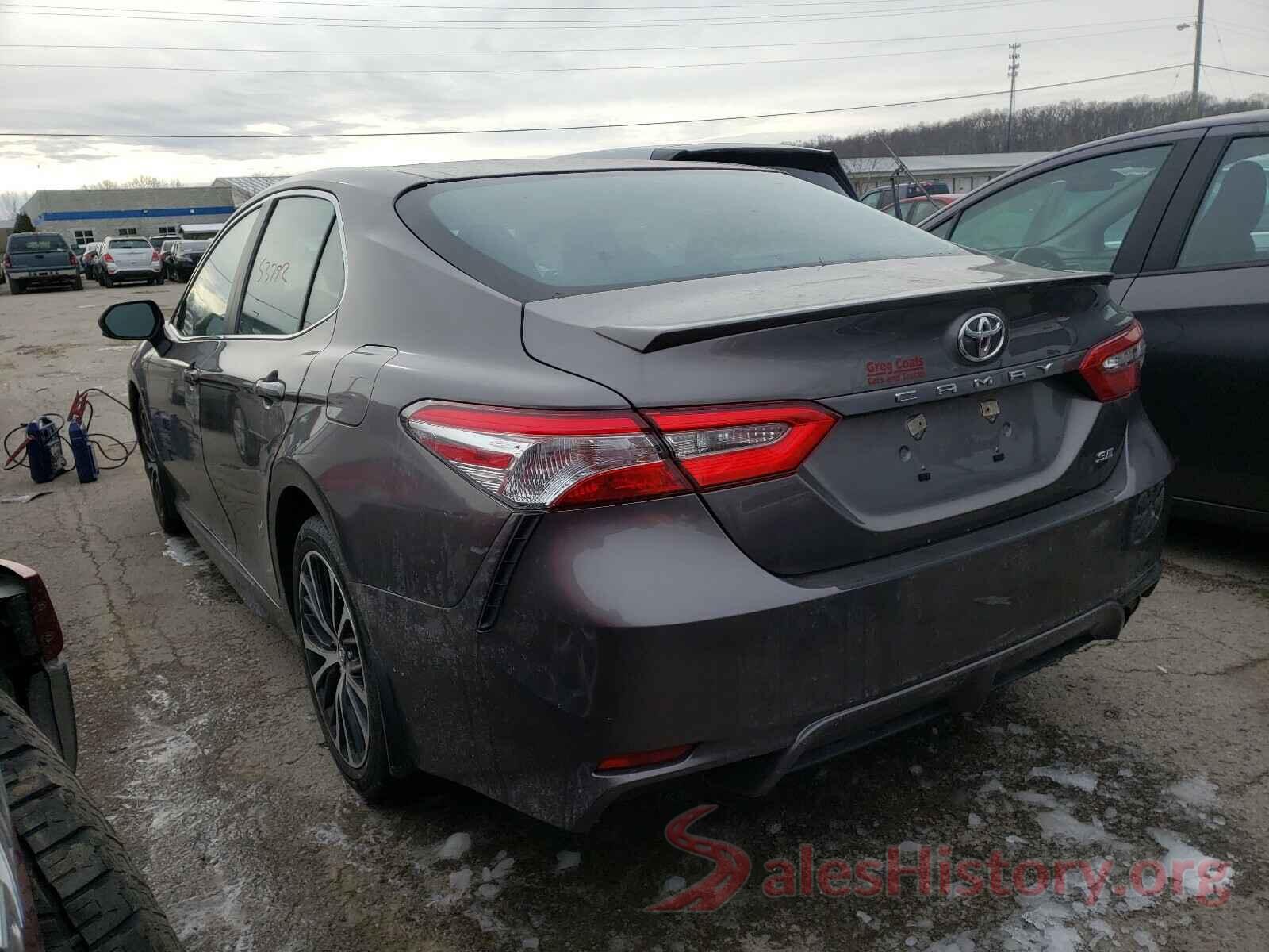 4T1B11HK6JU626949 2018 TOYOTA CAMRY