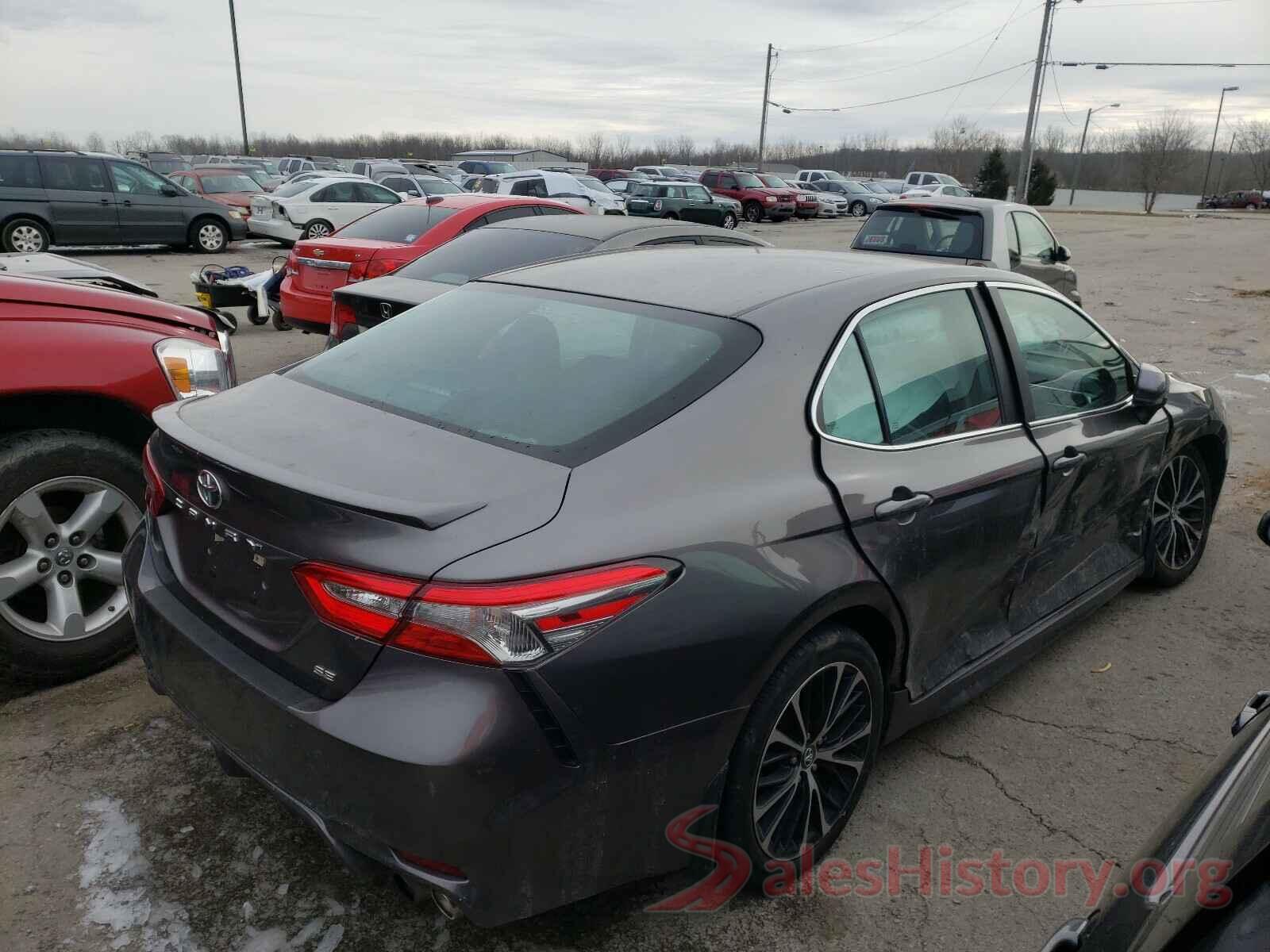 4T1B11HK6JU626949 2018 TOYOTA CAMRY