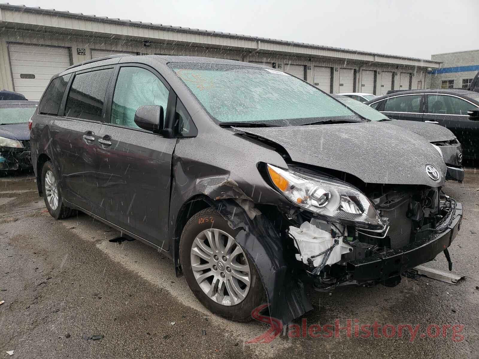 5TDYZ3DC3HS849904 2017 TOYOTA SIENNA