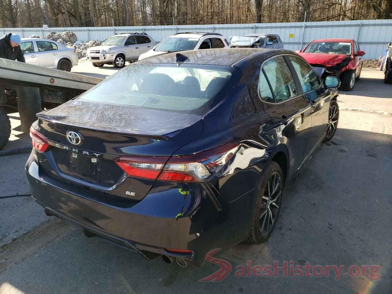 4T1G11AKXMU573452 2021 TOYOTA CAMRY