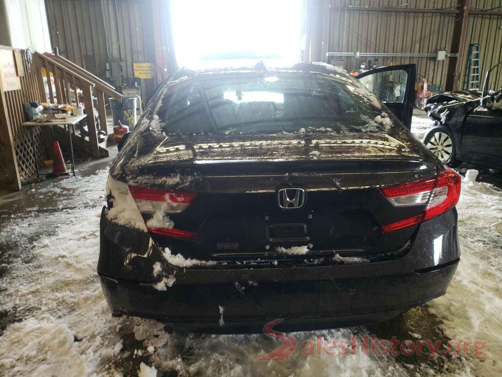 1HGCV1F16JA046773 2018 HONDA ACCORD