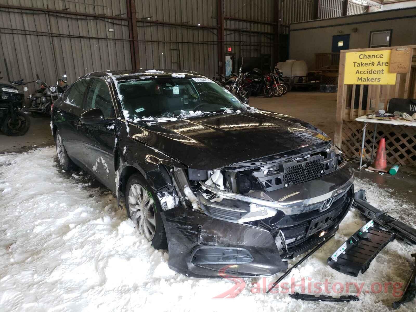 1HGCV1F16JA046773 2018 HONDA ACCORD