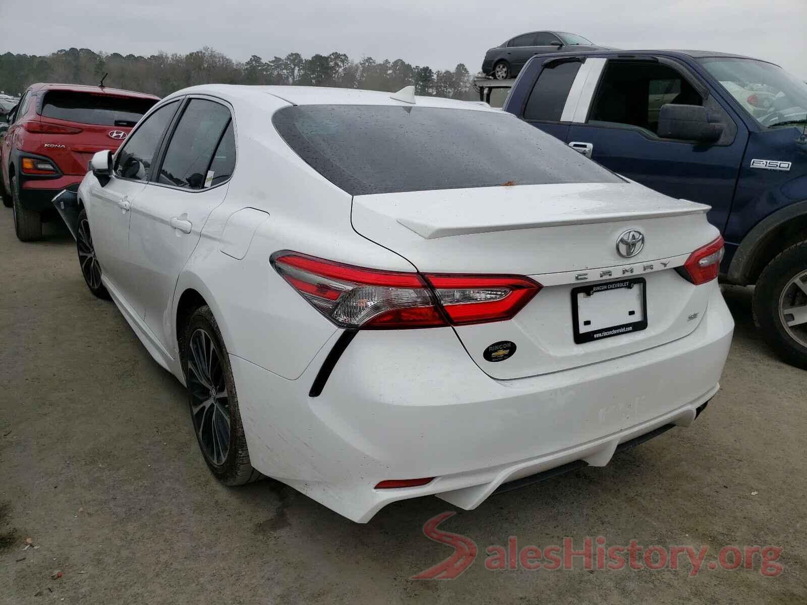 4T1B11HK2KU202332 2019 TOYOTA CAMRY