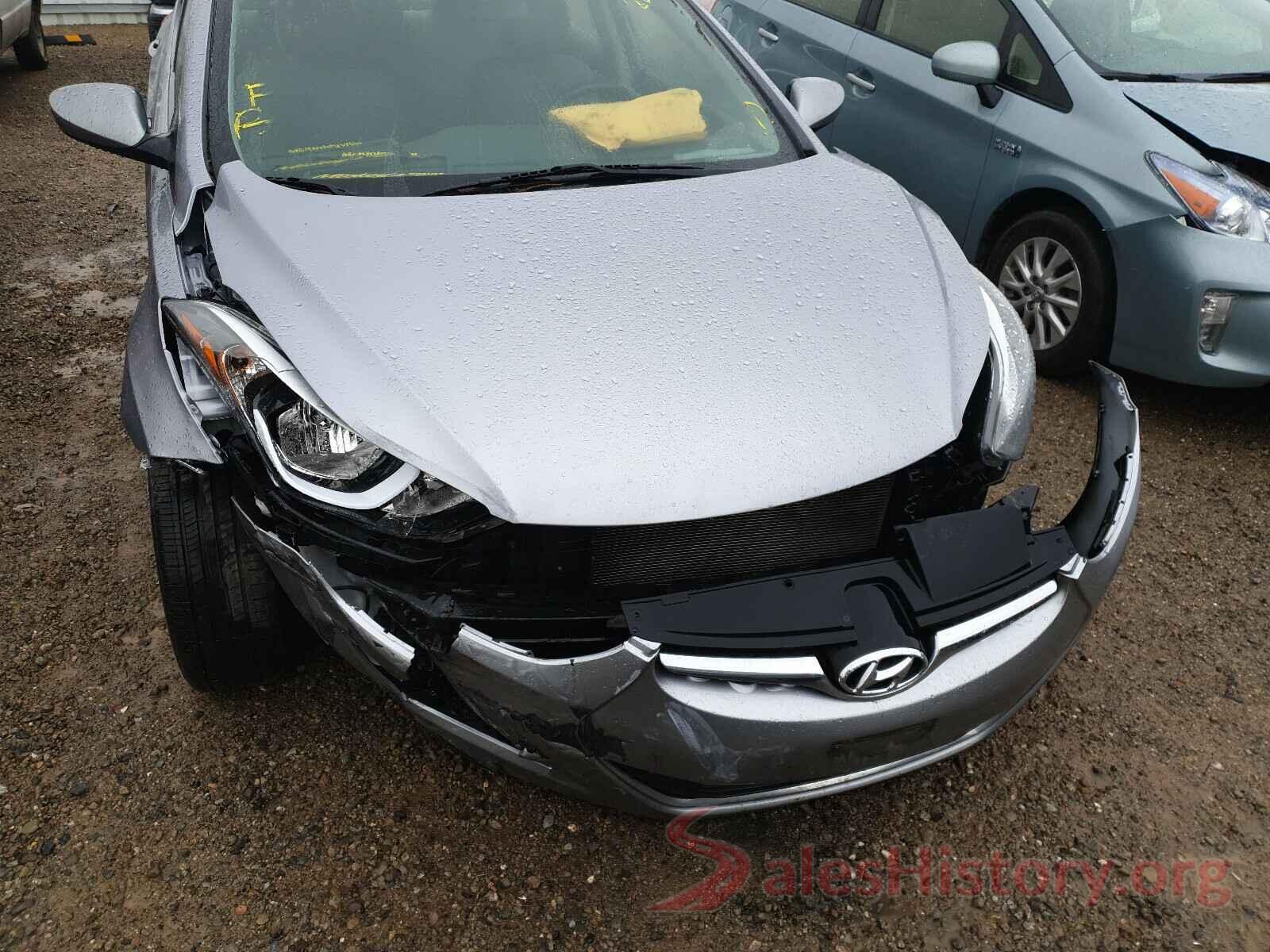 5NPDH4AE8GH715682 2016 HYUNDAI ELANTRA