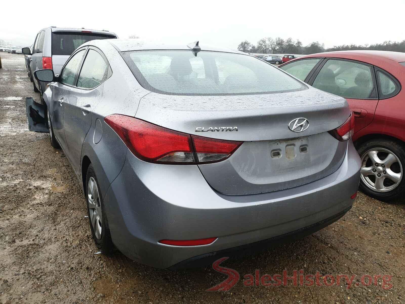 5NPDH4AE8GH715682 2016 HYUNDAI ELANTRA