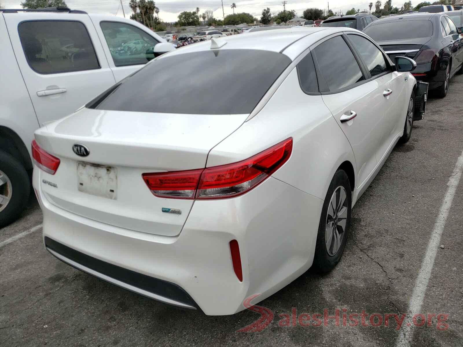 KNAGT4LE3H5011512 2017 KIA OPTIMA