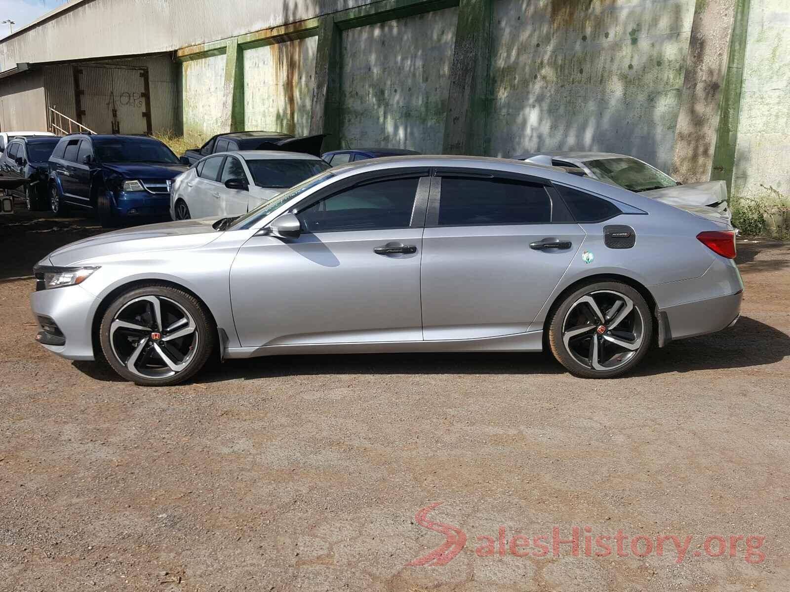 1HGCV1F31JA203000 2018 HONDA ACCORD