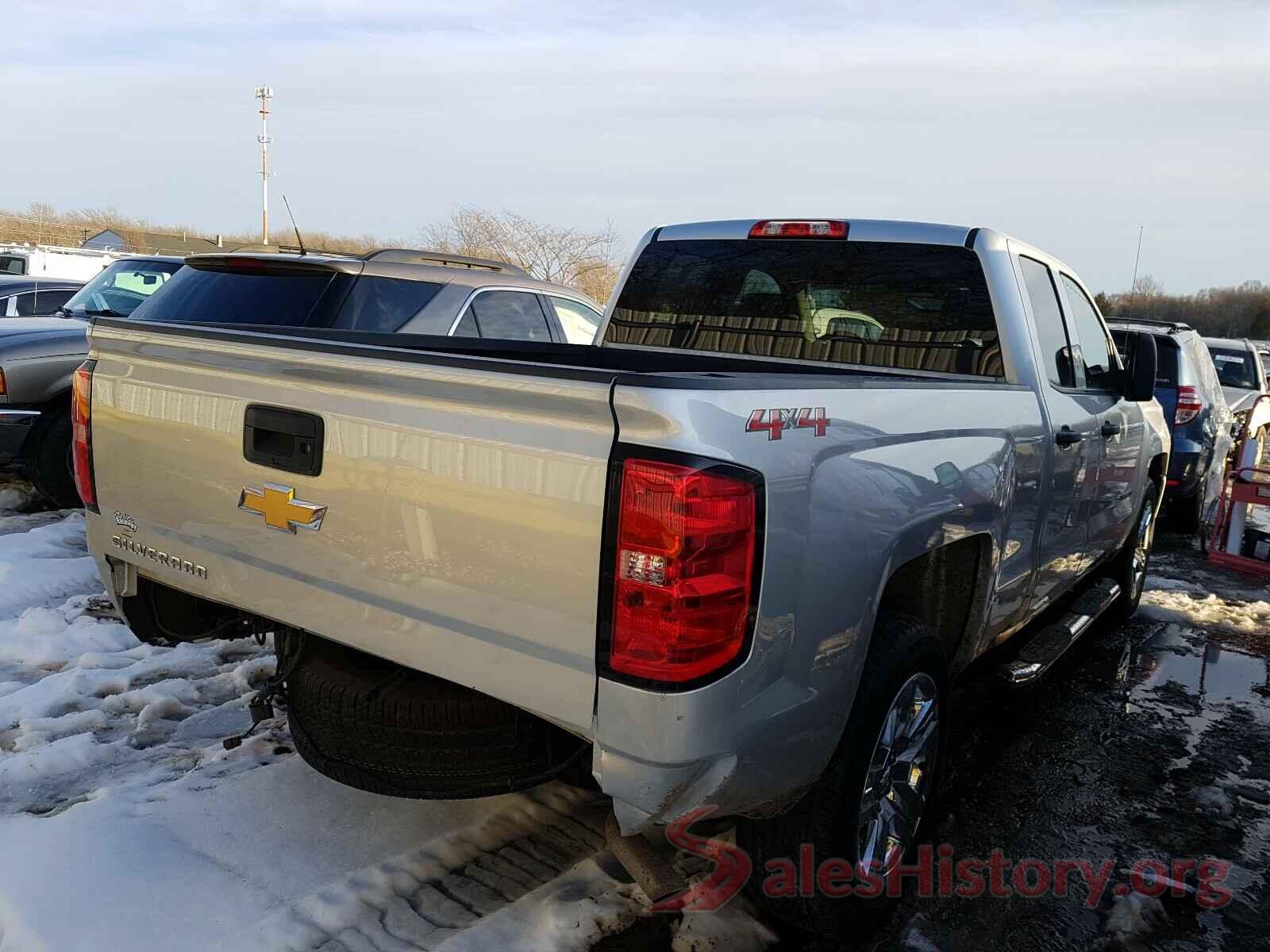 1GCVKPEC0JZ187779 2018 CHEVROLET SILVERADO