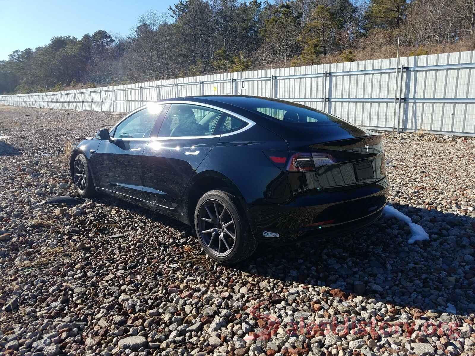 5YJ3E1EB0KF385661 2019 TESLA MODEL 3