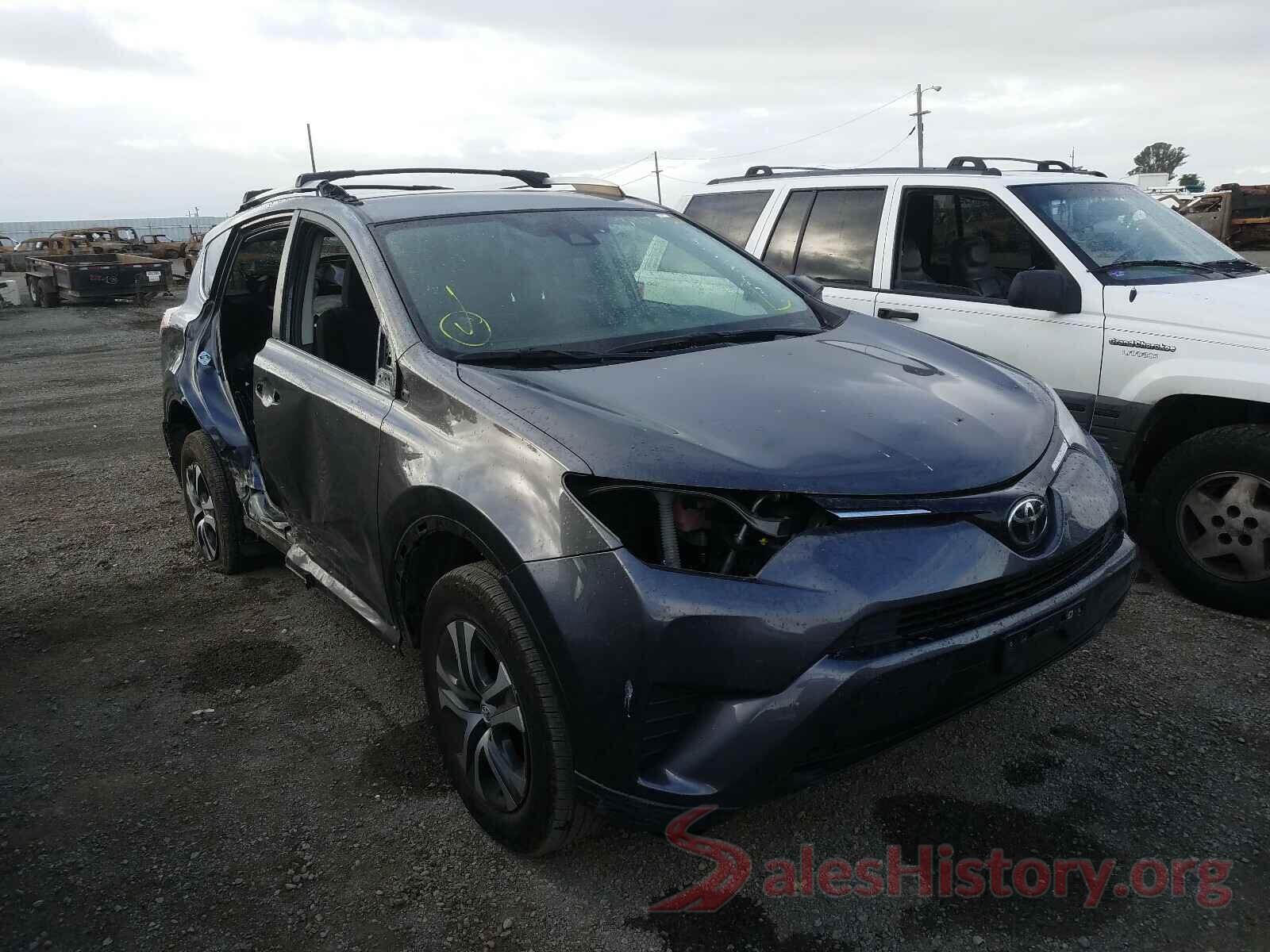 JTMZFREV2HJ104400 2017 TOYOTA RAV4