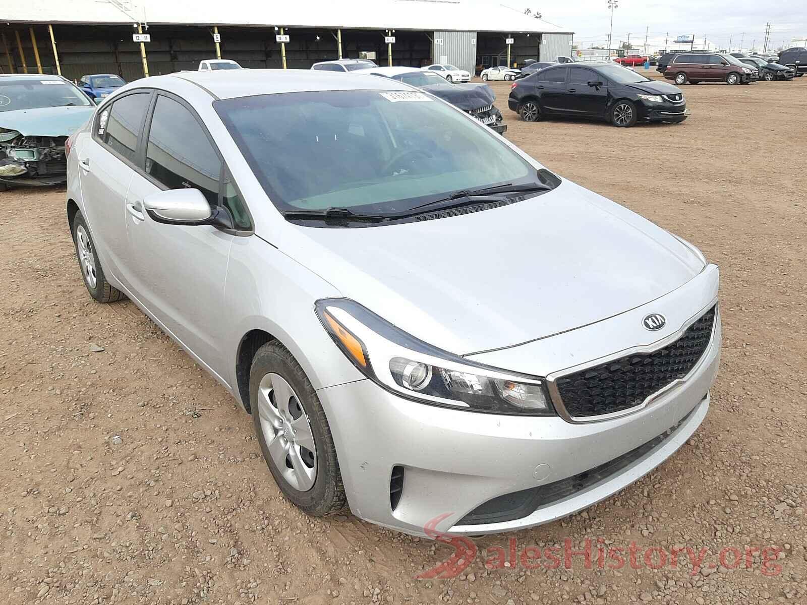 3KPFL4A77JE205361 2018 KIA FORTE