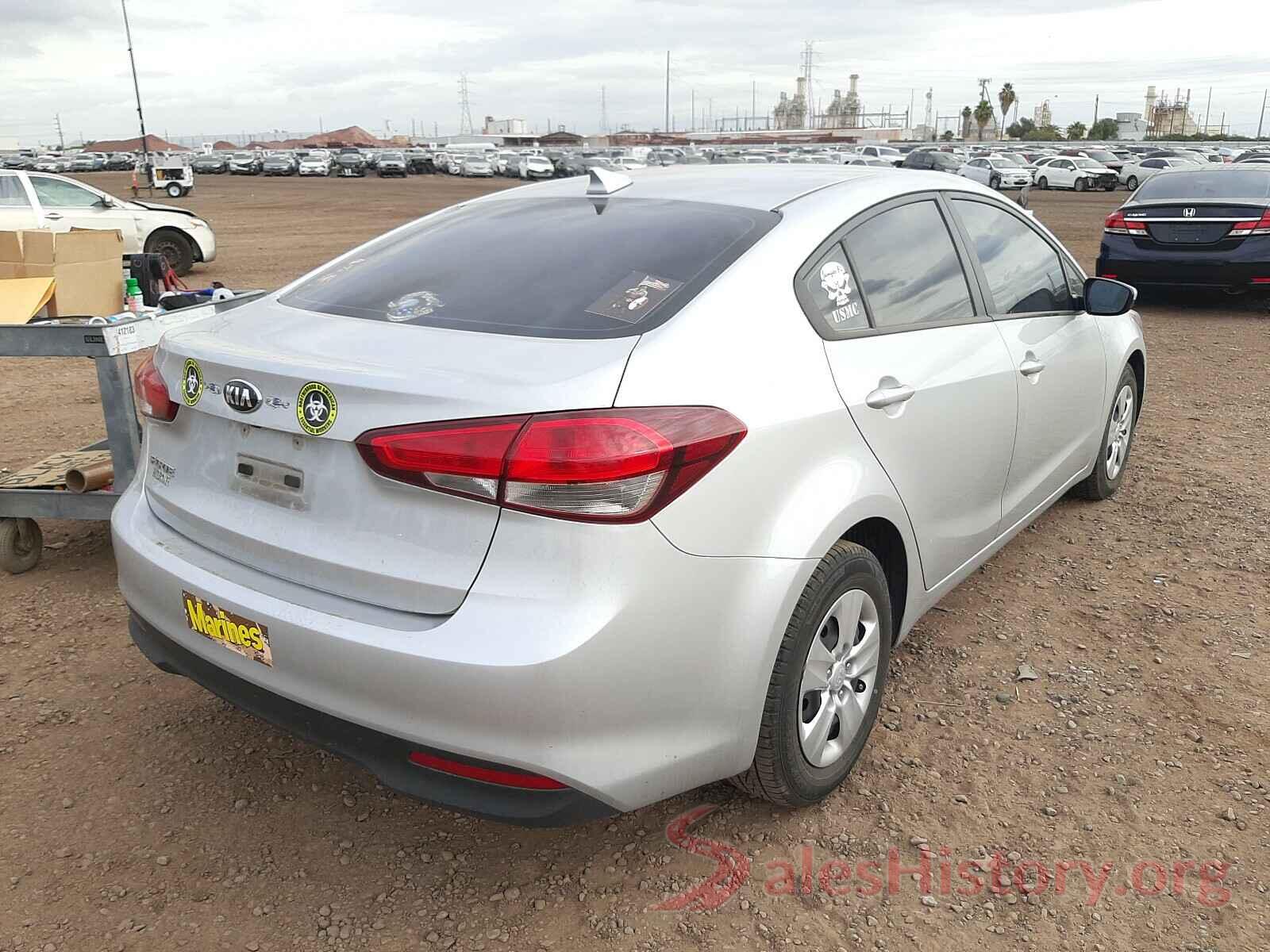 3KPFL4A77JE205361 2018 KIA FORTE