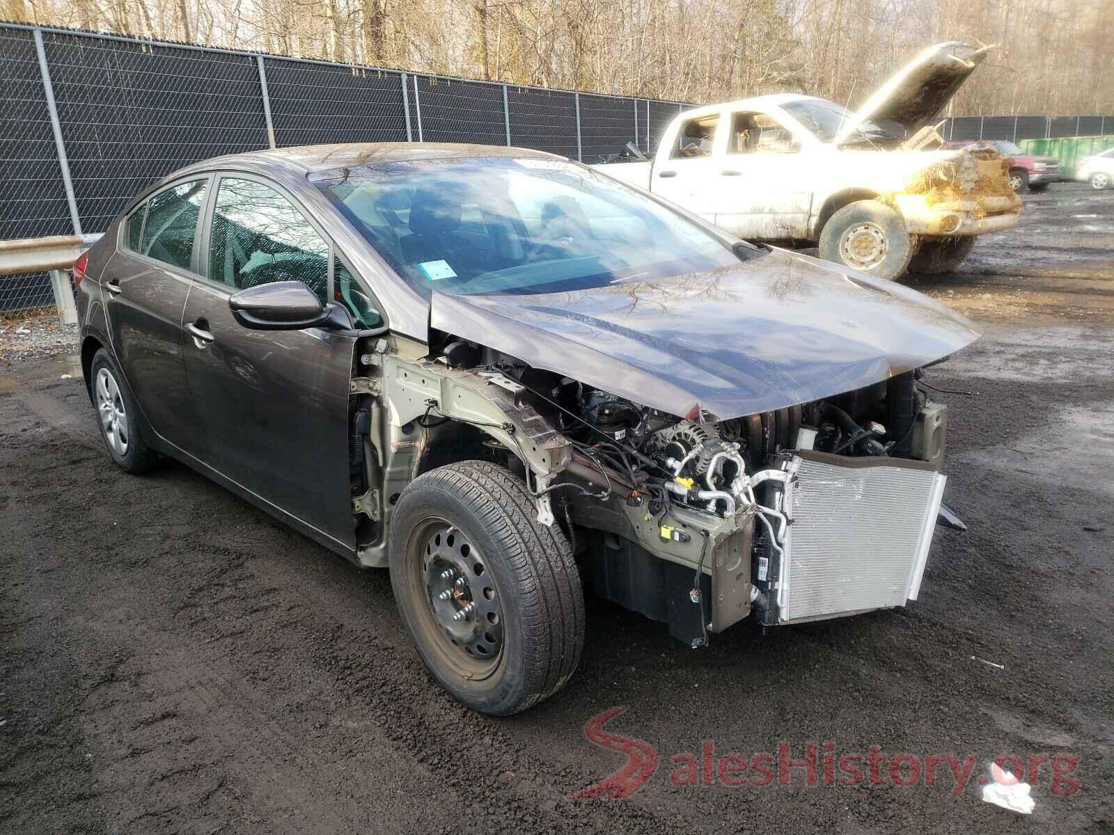 3KPFK4A71JE167001 2018 KIA FORTE