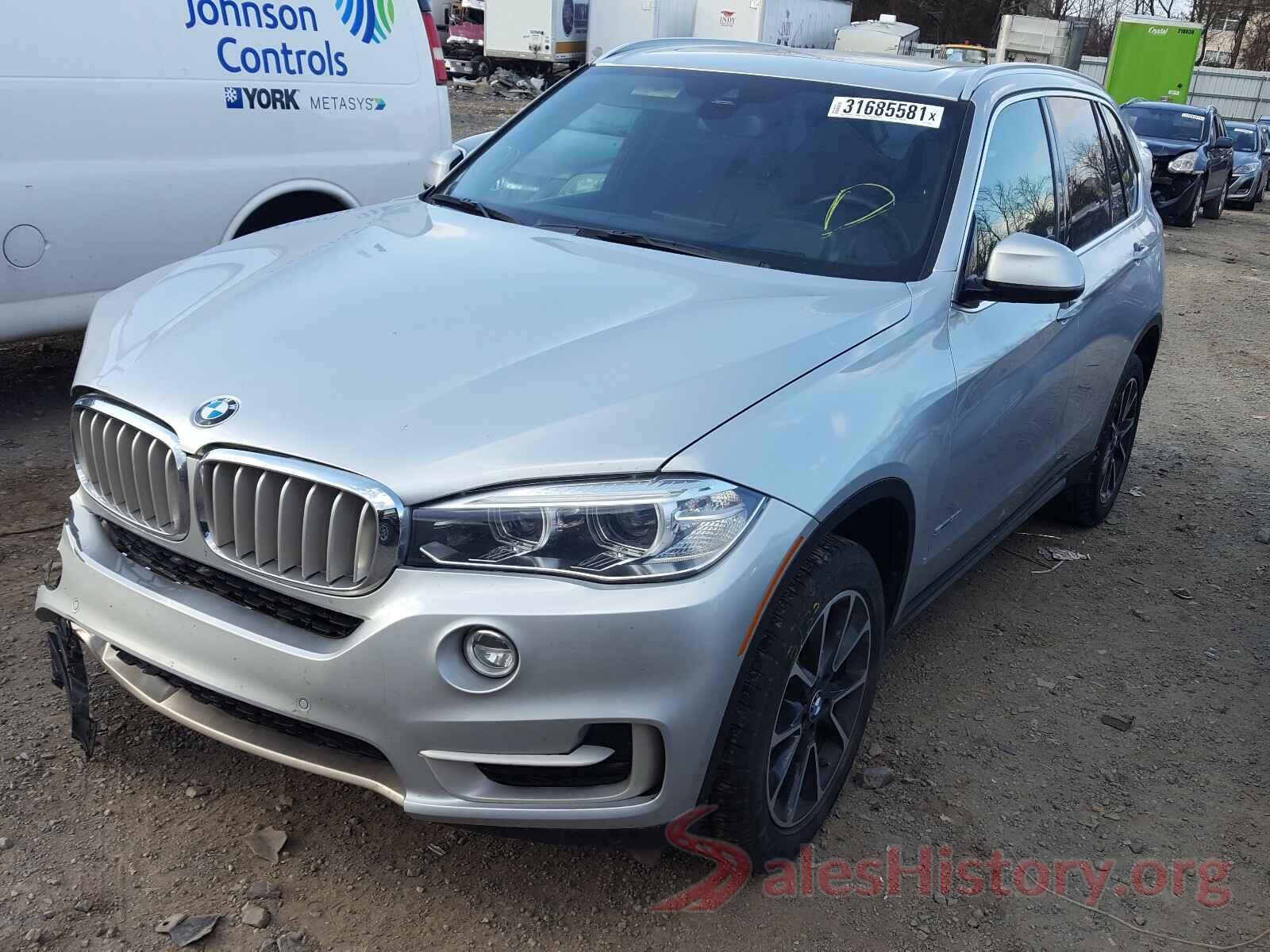 5UXKR2C56J0Z16988 2018 BMW X5