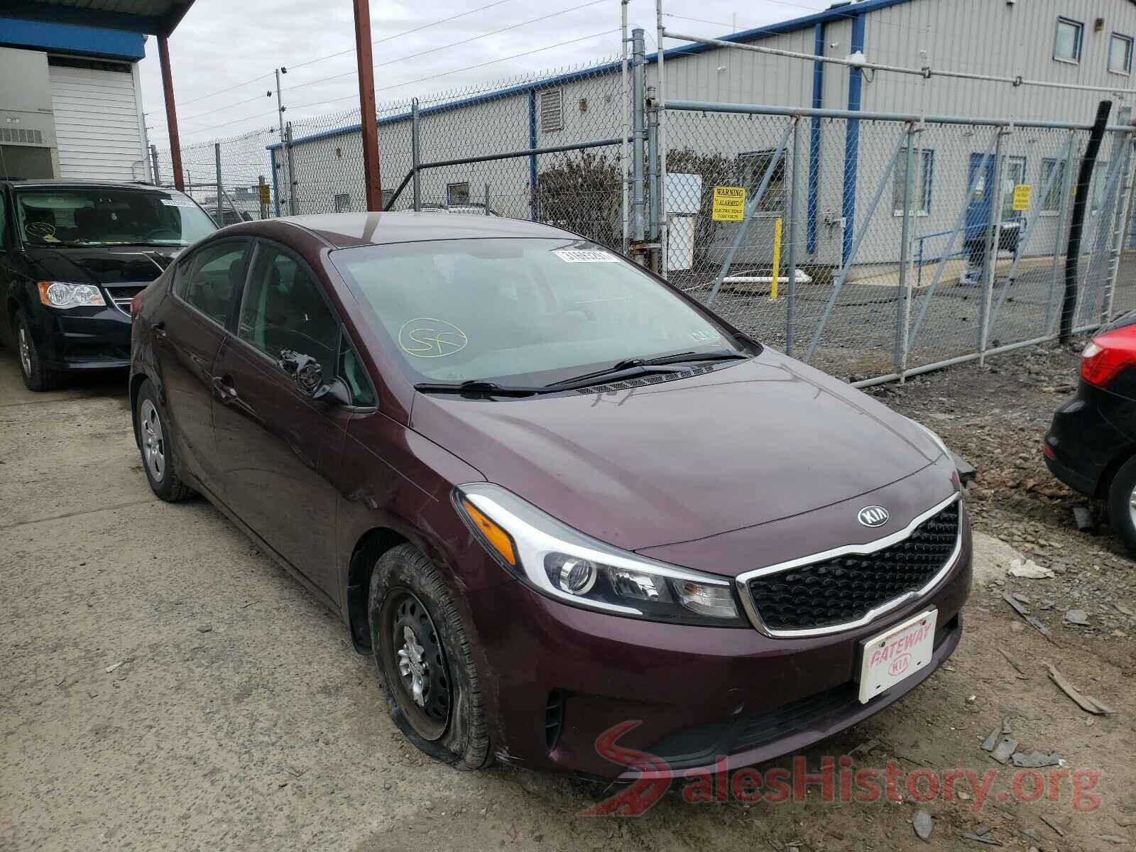 3KPFK4A70HE111786 2017 KIA FORTE