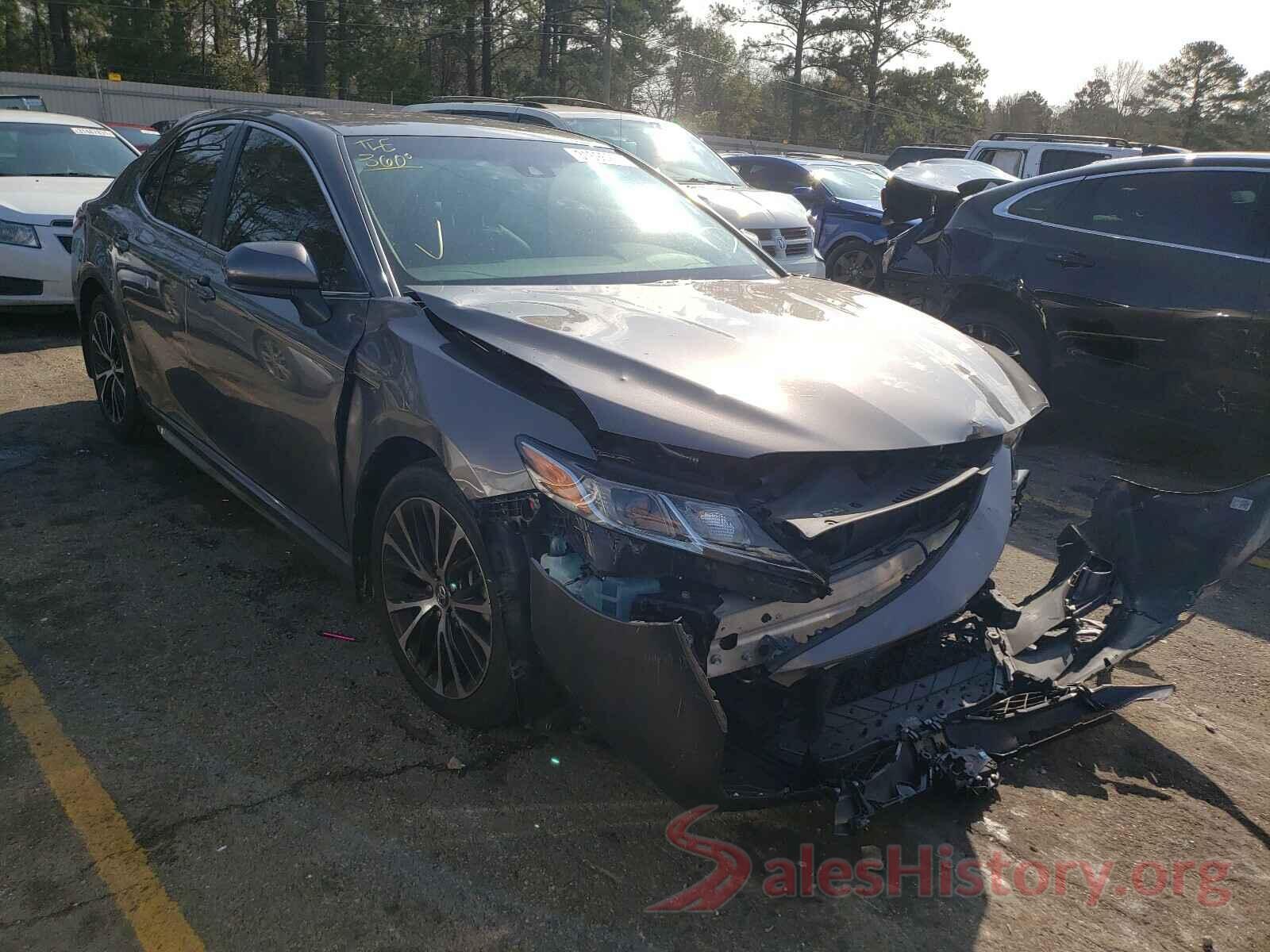 4T1B11HK4JU012241 2018 TOYOTA CAMRY