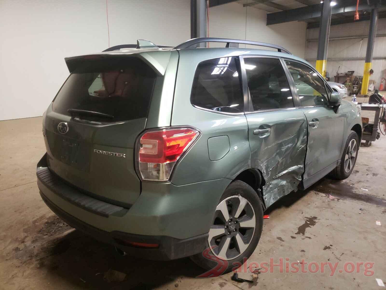 JF2SJARC0JH446338 2018 SUBARU FORESTER