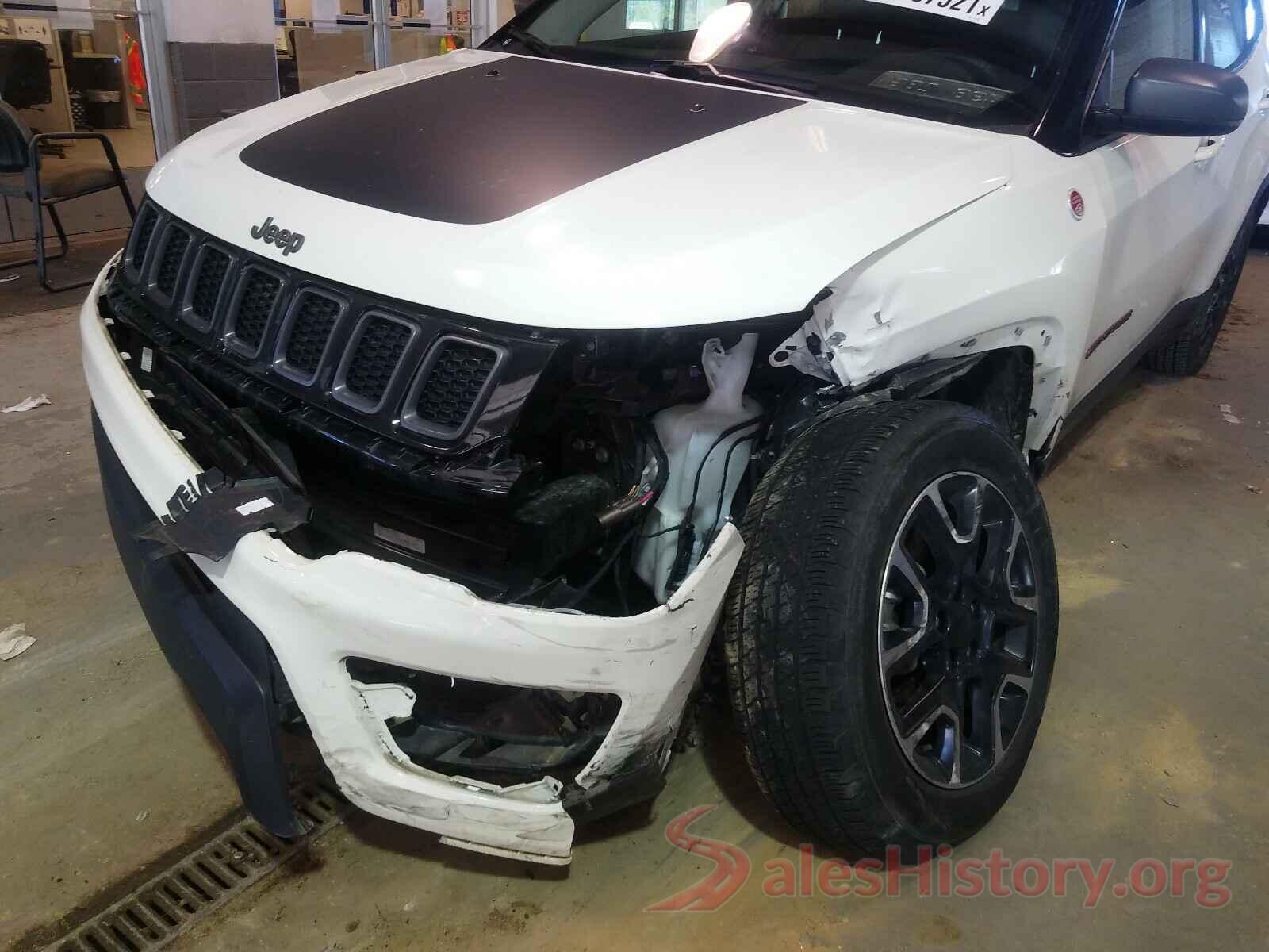 3C4NJDDB8KT721243 2019 JEEP COMPASS