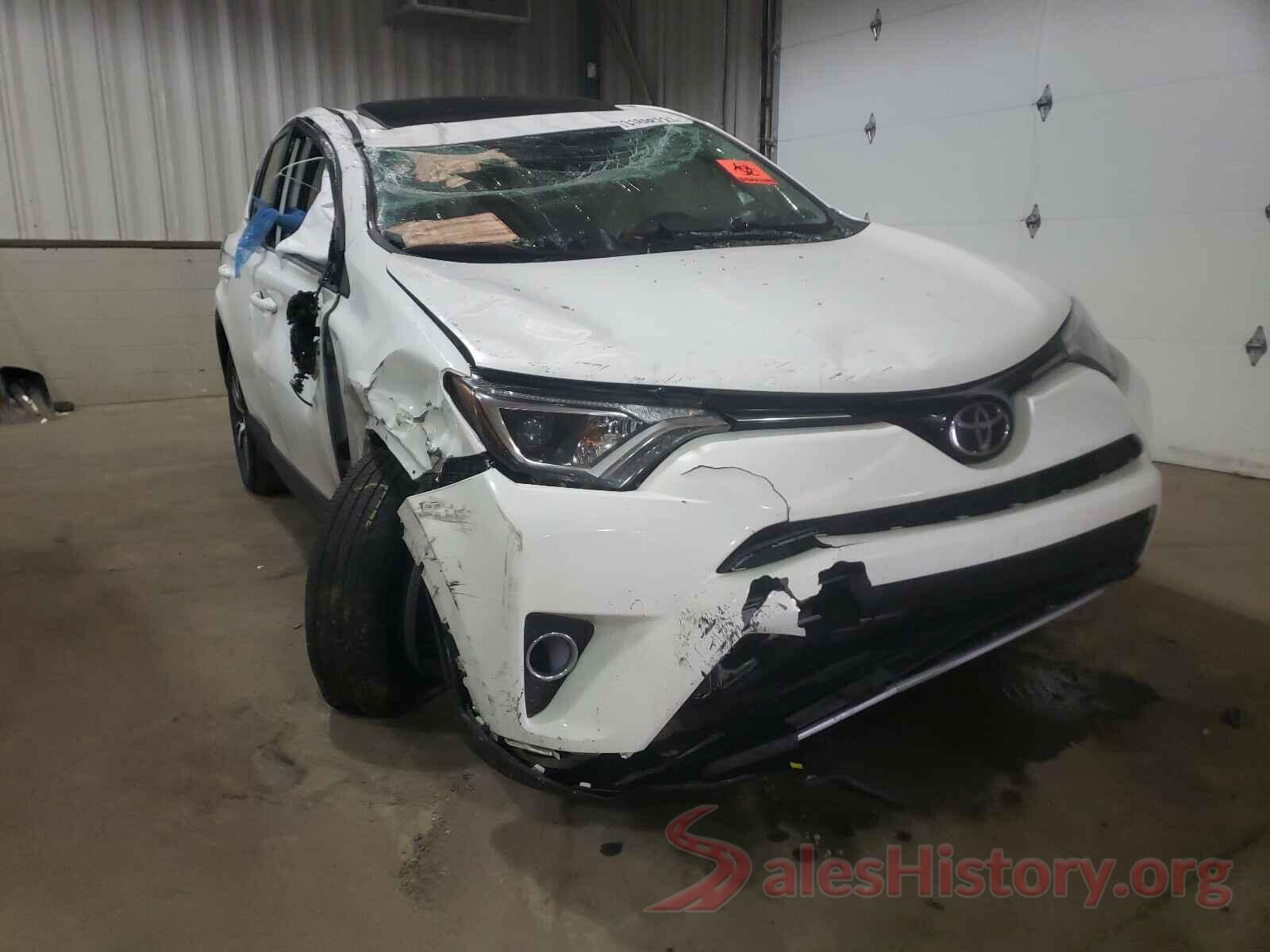 2T3WFREV7JW446631 2018 TOYOTA RAV4