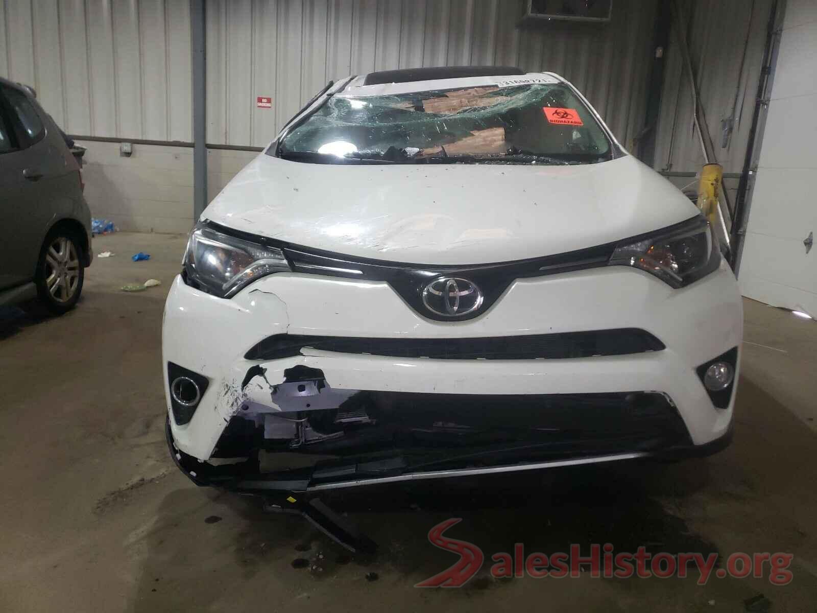 2T3WFREV7JW446631 2018 TOYOTA RAV4