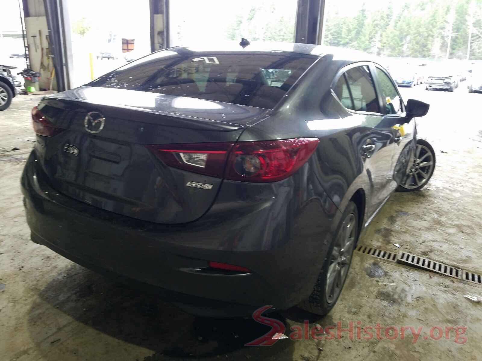 3MZBN1V32JM223705 2018 MAZDA 3