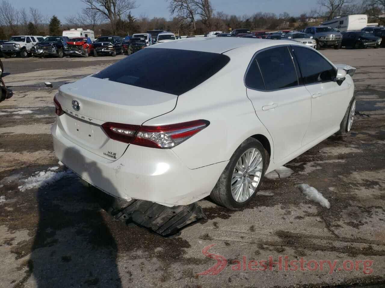 4T1B21HK3JU005858 2018 TOYOTA CAMRY