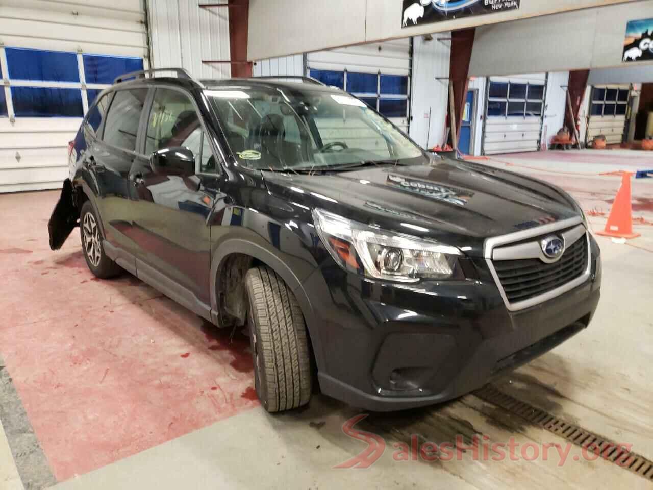 JF2SKAJC3LH411658 2020 SUBARU FORESTER