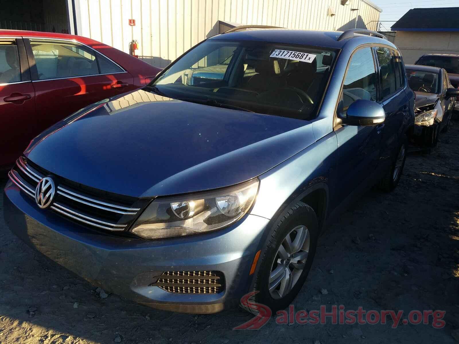 WVGBV7AX5HK015717 2017 VOLKSWAGEN TIGUAN