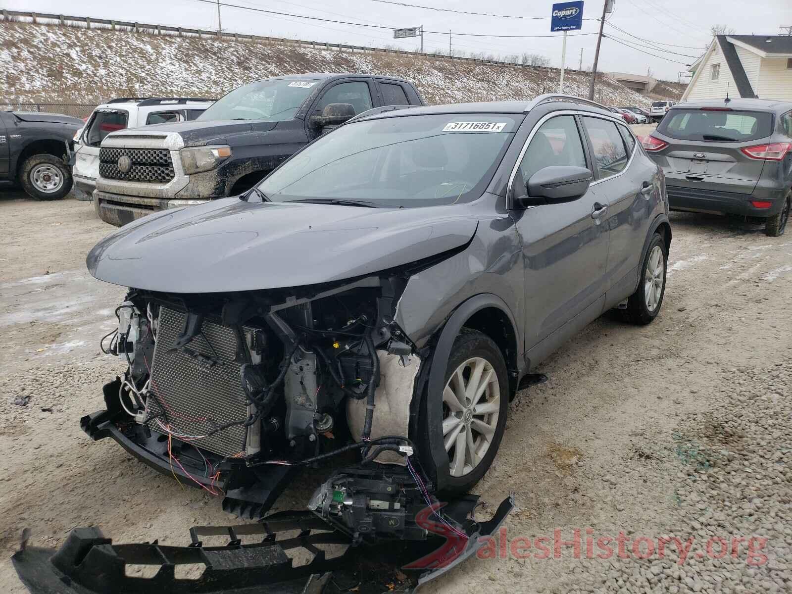 JN1BJ1CR2JW281399 2018 NISSAN ROGUE