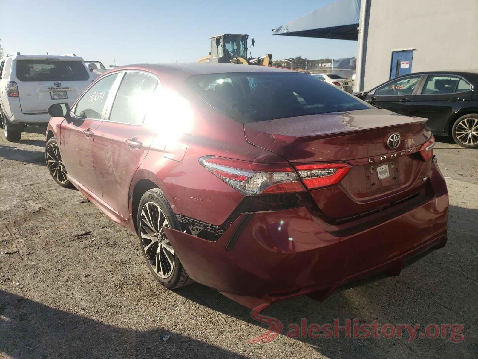 4T1B11HK4JU518605 2018 TOYOTA CAMRY